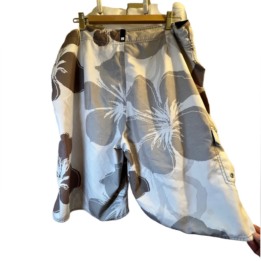 O'Neill expression board shorts size 38 - Picture 2 of 5